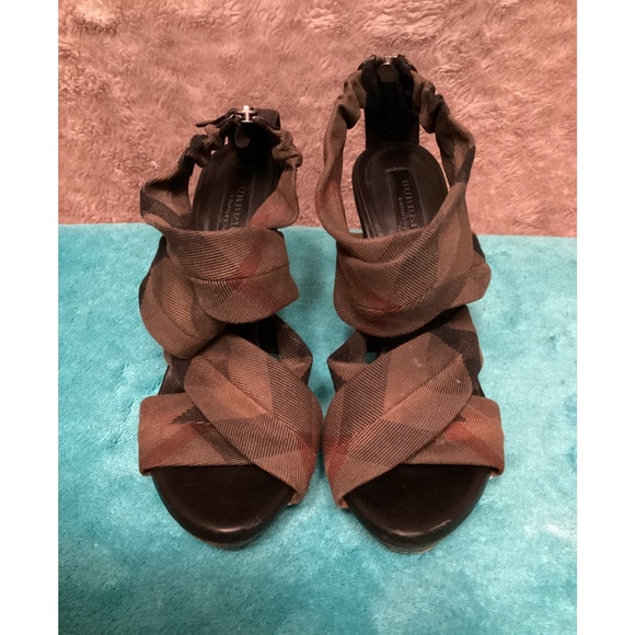 BURBERRY PRORSUM STILETTO SZ 37 1/2 - Picture 1 of 13